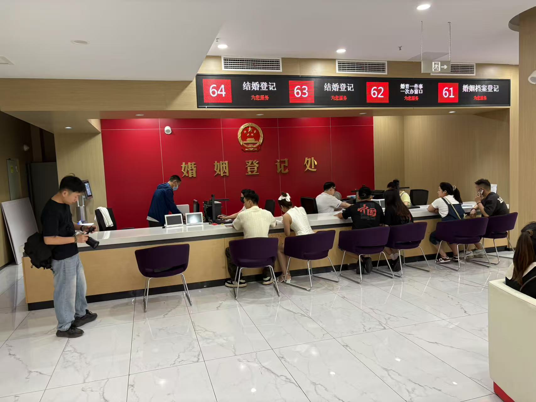 鶴城區(qū)民政局婚姻登記中心多措并舉做好